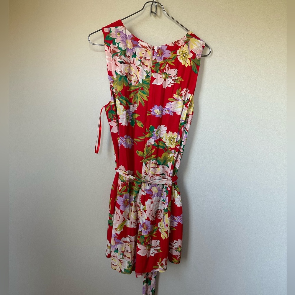 Privacy Please gorgeous red floral romper s - Picture 5 of 5